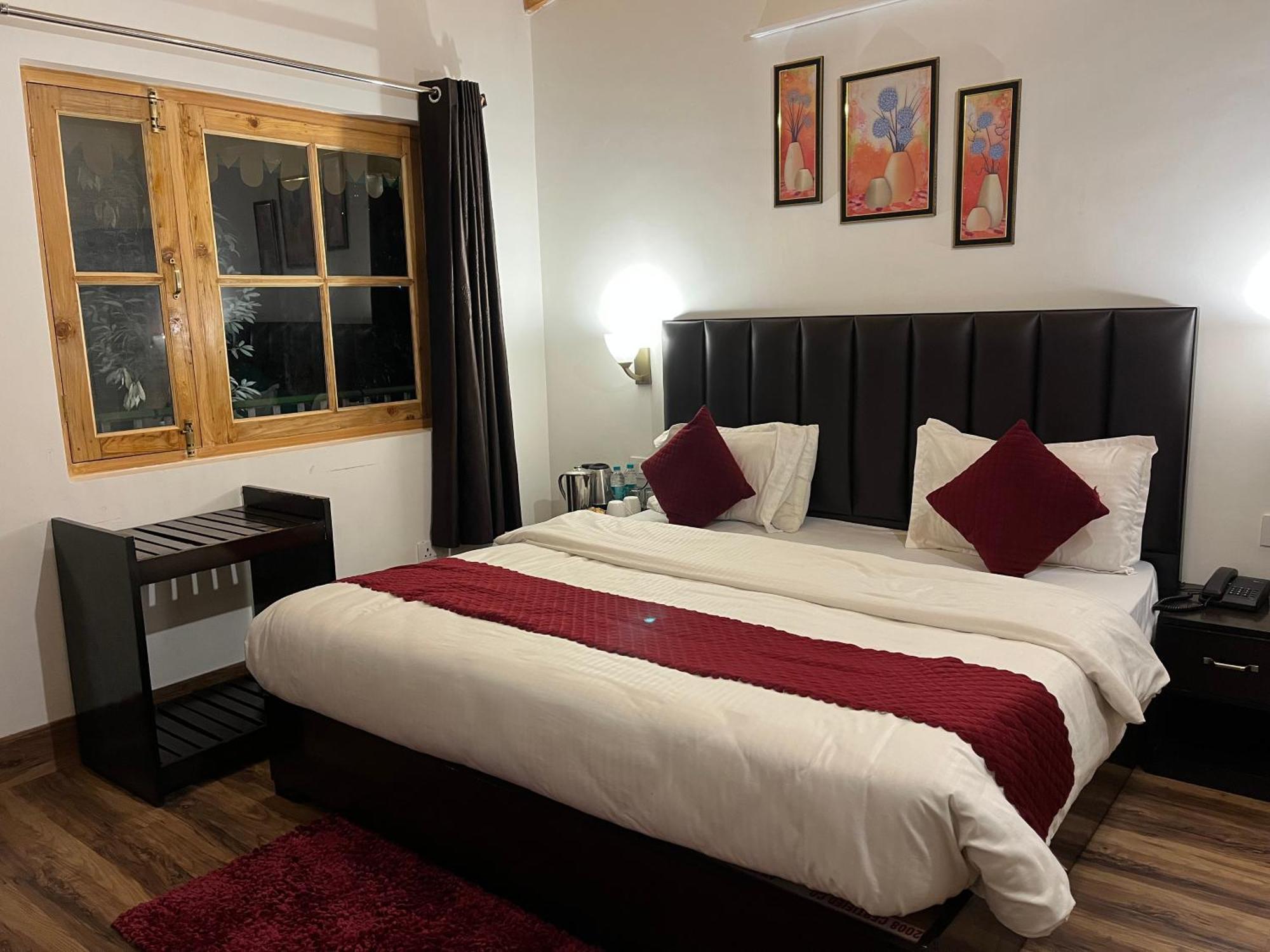 Cedar Woods Resort By Heyan Hotels Nainital Eksteriør billede
