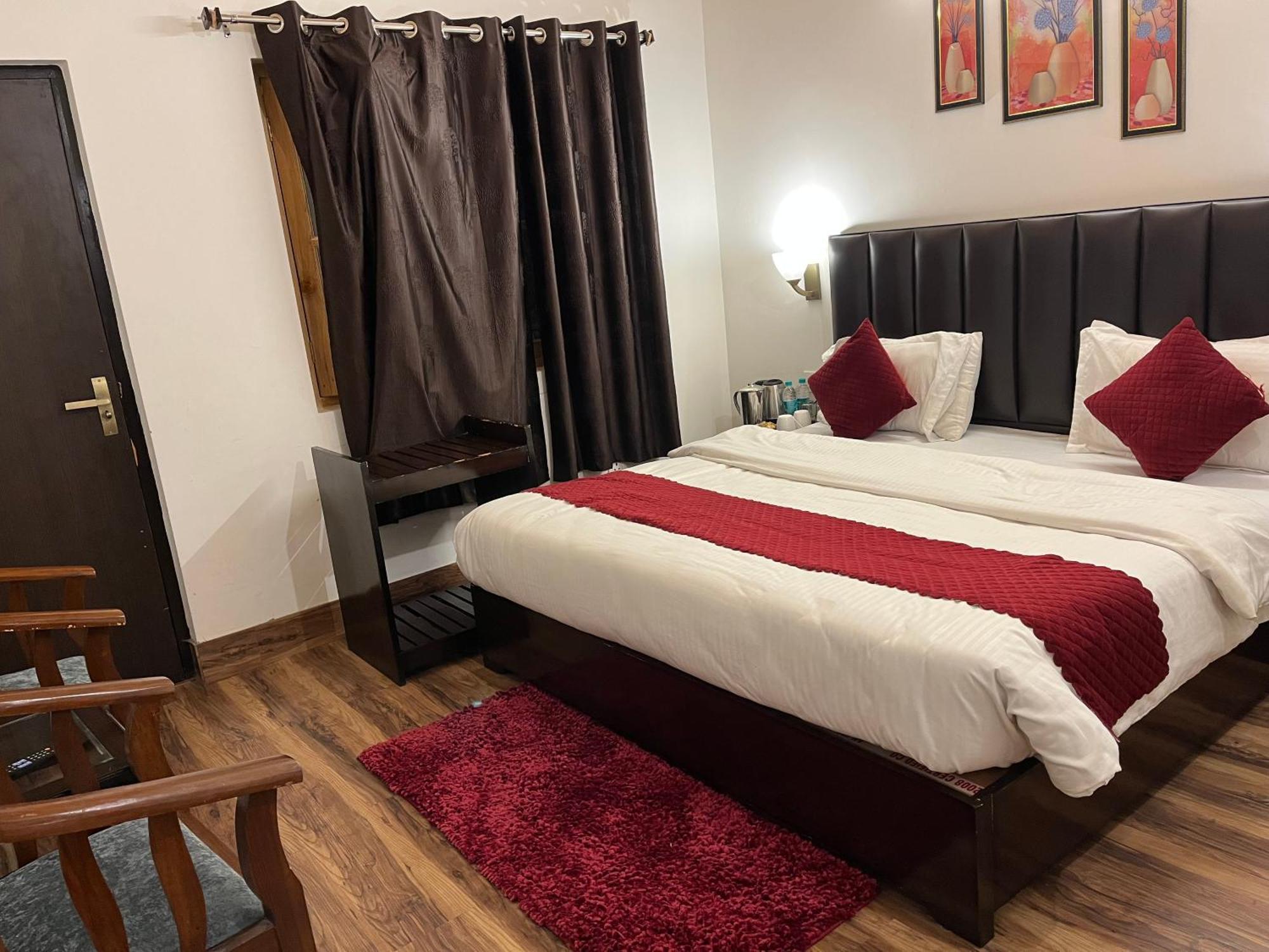 Cedar Woods Resort By Heyan Hotels Nainital Eksteriør billede
