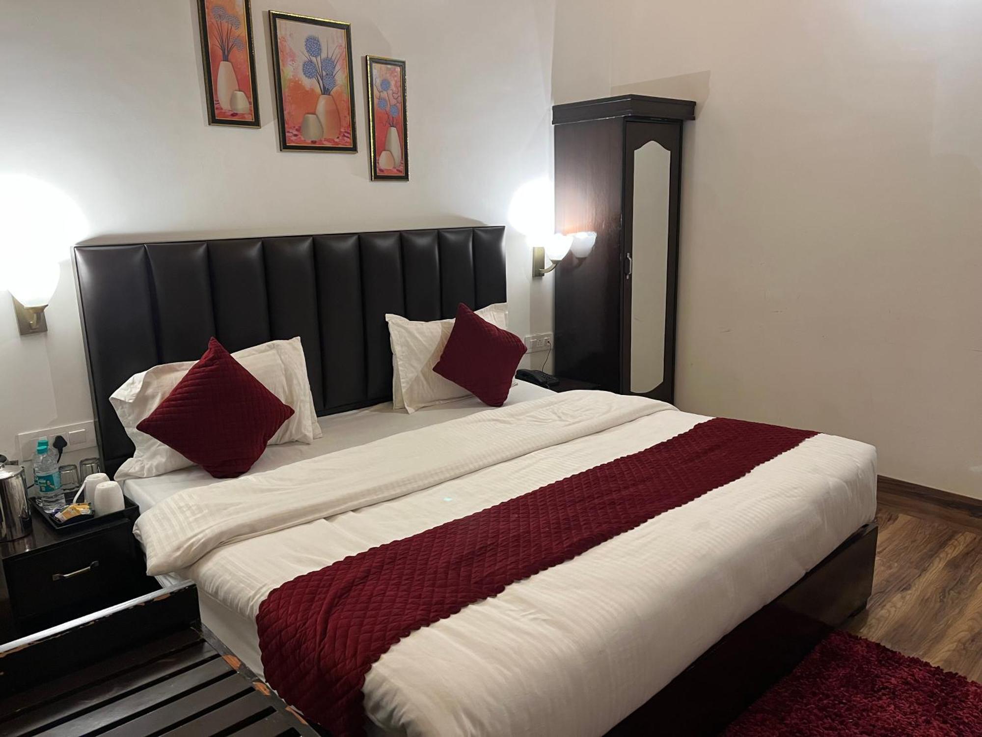 Cedar Woods Resort By Heyan Hotels Nainital Eksteriør billede