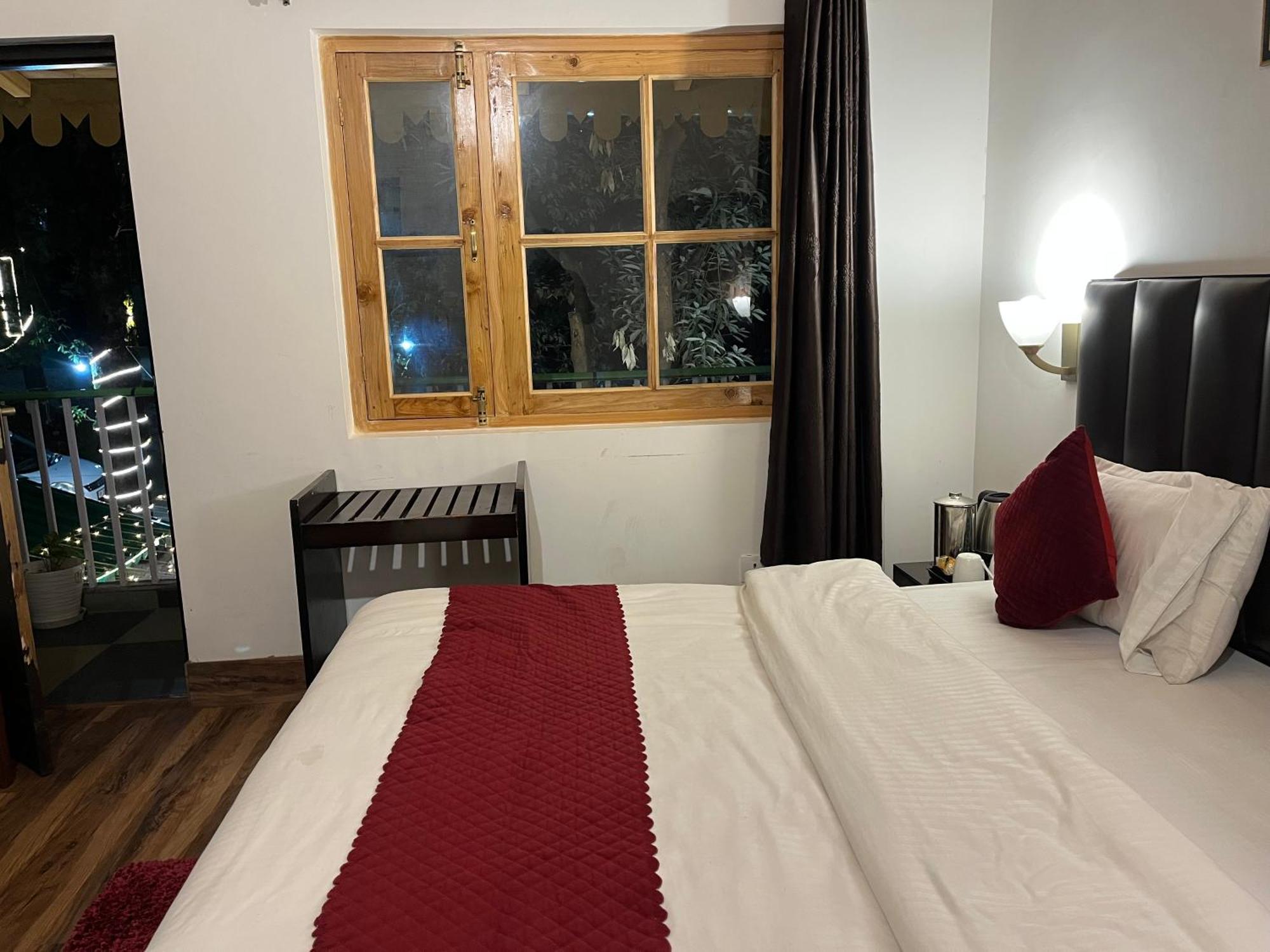 Cedar Woods Resort By Heyan Hotels Nainital Eksteriør billede
