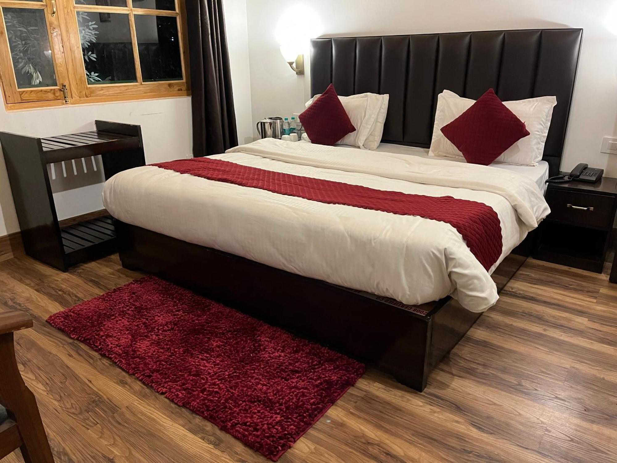 Cedar Woods Resort By Heyan Hotels Nainital Eksteriør billede